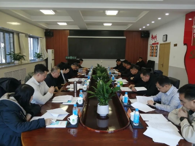 國(guó)家開(kāi)發(fā)銀行遼寧省分行調(diào)研組來(lái)海城考察調(diào)...